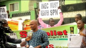 Chinedu Bosah, National Secretary of the SPN, speaking with journalists at the protest in Lagos, photo DSM 